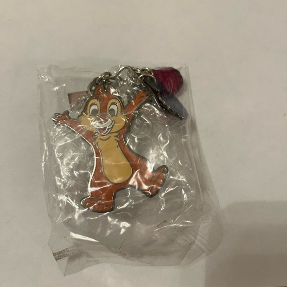Harvey's California Disney Chip and
Dale key chain charm - Picture 2 of 5